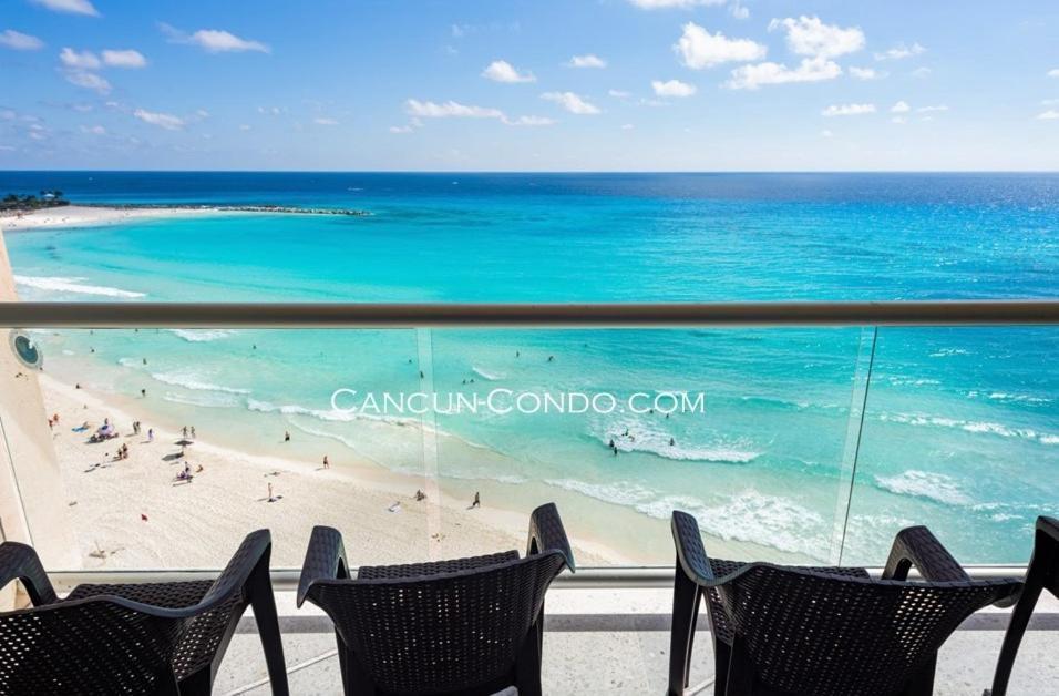 2 Story Oceanfront Penthouses On Cancun Beach! Ngoại thất bức ảnh